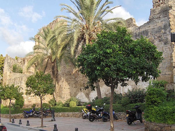 Taxi Málaga Marbella: Marbella City Walls