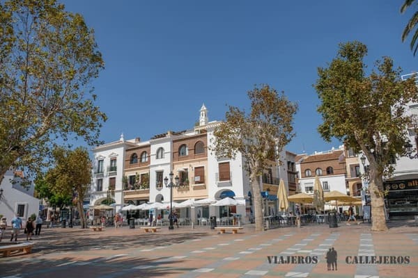 Plaza de España de Nerja. Taximalaga.net